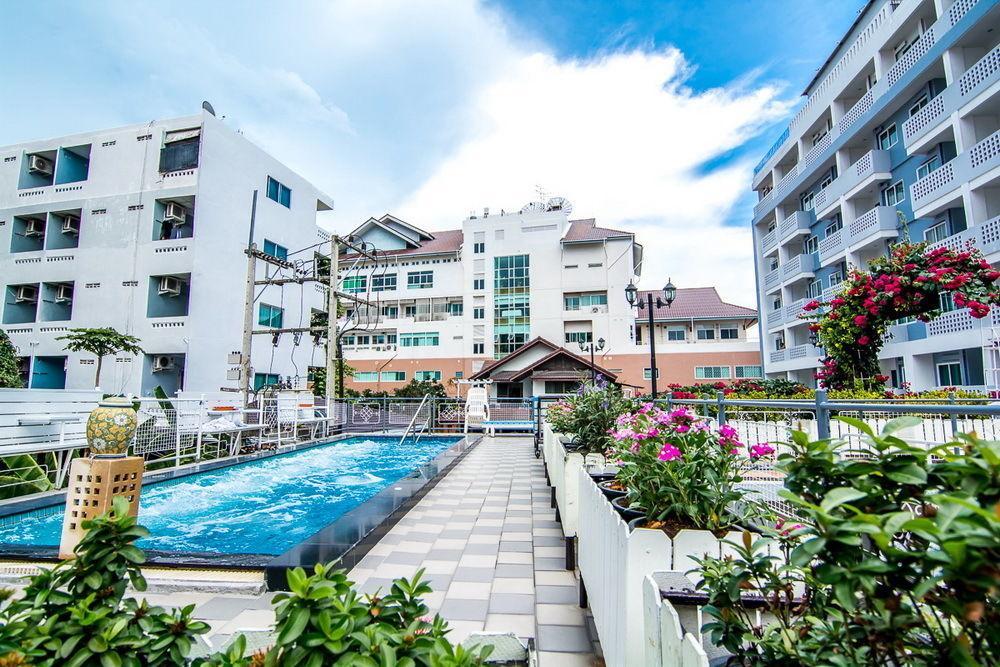Sutus Court 3 Hotel Pattaya Exterior photo