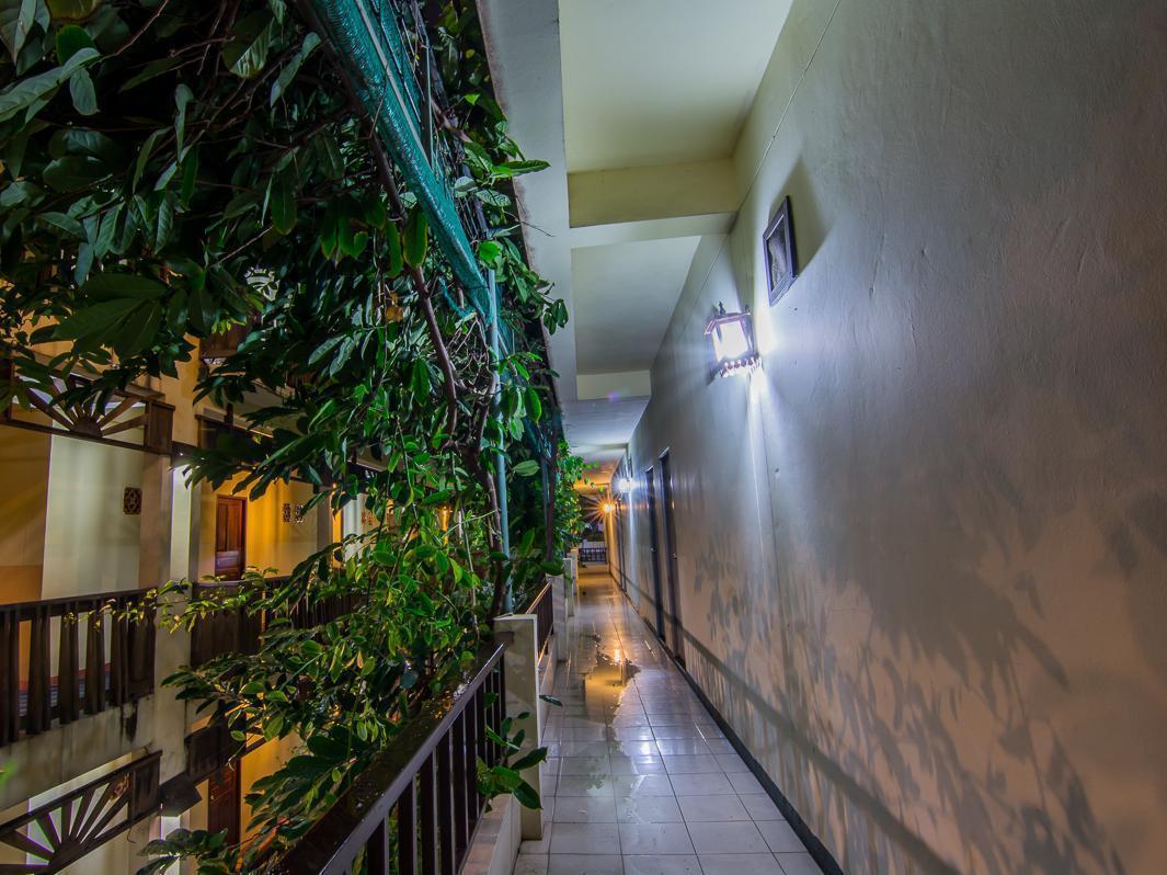 Sutus Court 3 Hotel Pattaya Exterior photo