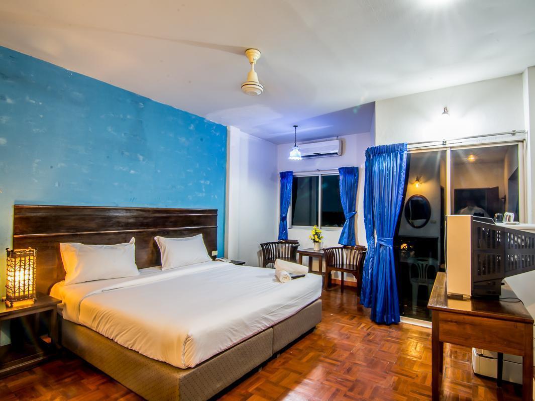 Sutus Court 3 Hotel Pattaya Exterior photo